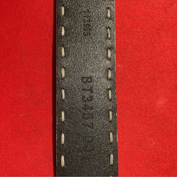 FOSSIL Leather White  Stitching Classic Vintage Look and Feel Belt - Picture 12 of 15